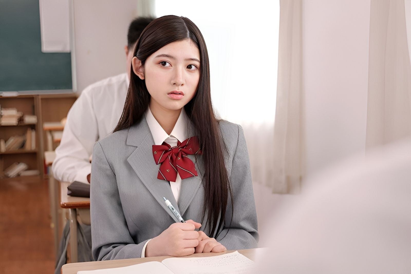 CAWD-542 抑制不住对班长美貌的渴望